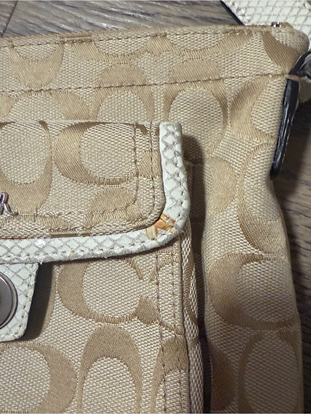 Coach Tan Signature Canvas Crossbody Bag - Picture 3 of 5